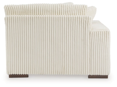 Lindyn Sectional with Chaise - Home Furniture And More (Brentwood, MD)