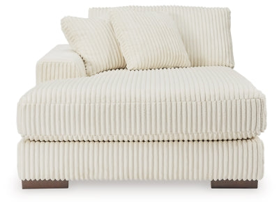 Lindyn Sectional with Chaise - Home Furniture And More (Brentwood, MD)