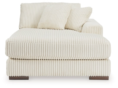 Lindyn Sectional with Chaise - Home Furniture And More (Brentwood, MD)
