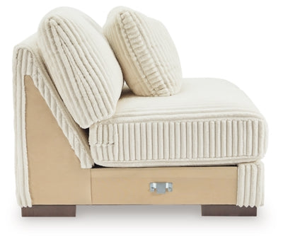 Lindyn Sectional with Chaise - Home Furniture And More (Brentwood, MD)