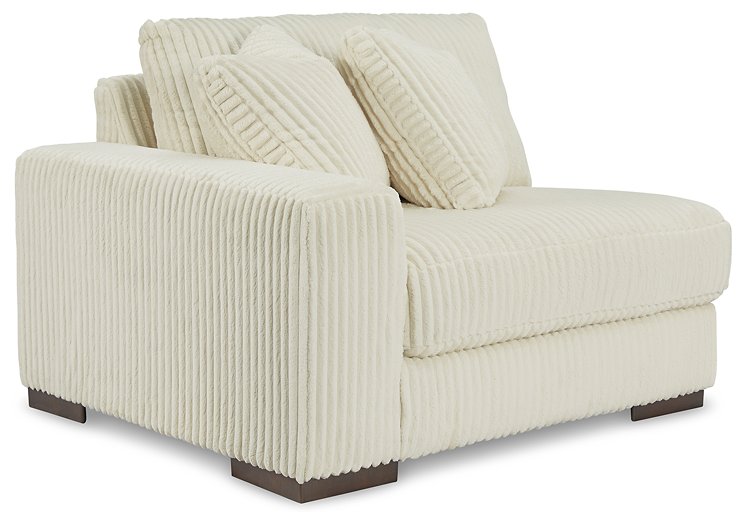 Lindyn Sectional - Home Furniture And More (Brentwood, MD)