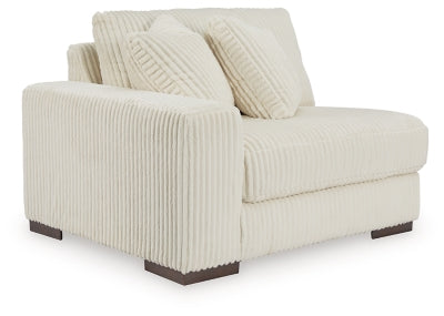 Lindyn Sectional with Chaise - Home Furniture And More (Brentwood, MD)