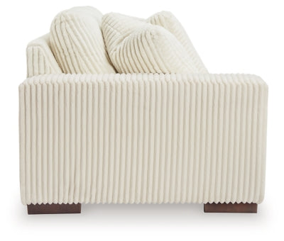 Lindyn Sectional with Chaise - Home Furniture And More (Brentwood, MD)