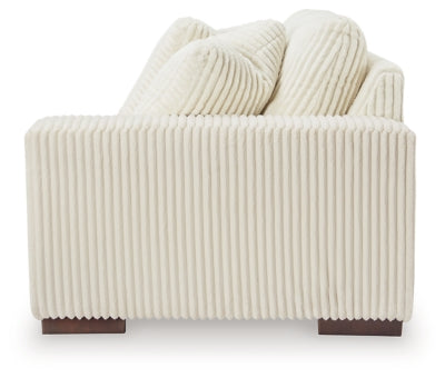 Lindyn Sectional with Chaise - Home Furniture And More (Brentwood, MD)