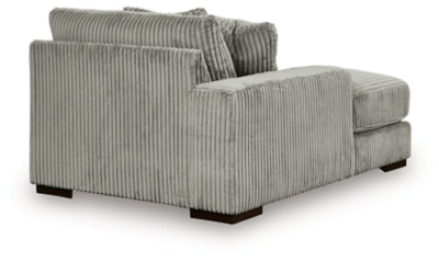 Lindyn Sectional with Chaise - Home Furniture And More (Brentwood, MD)