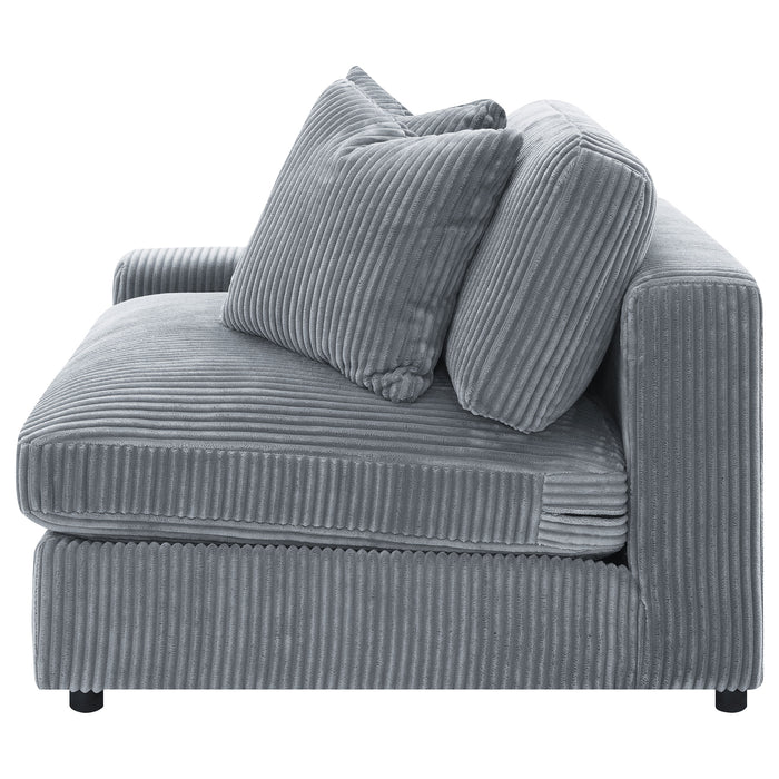 Blaine Sectional Sofa - Home Furniture And More (Brentwood, MD)