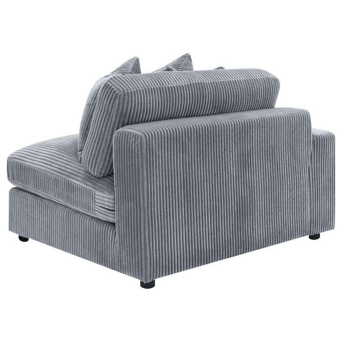 Blaine Sectional Sofa - Home Furniture And More (Brentwood, MD)