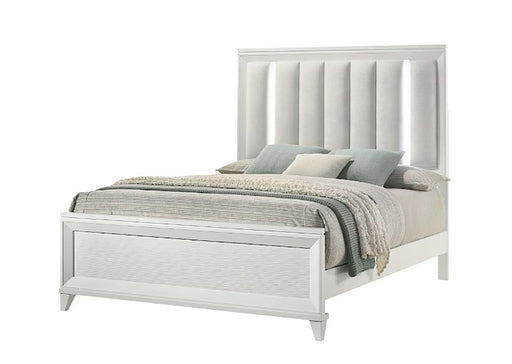 Crown Mark Furniture Cressida Queen Upholstered Panel Bed in White B7300-Q image