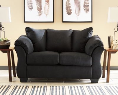 Darcy Loveseat - Home Furniture And More (Brentwood, MD)