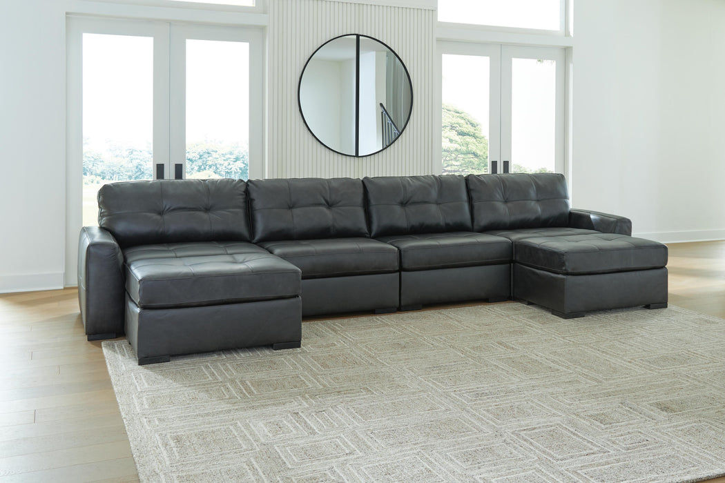 Brindley Pier Living Room Set