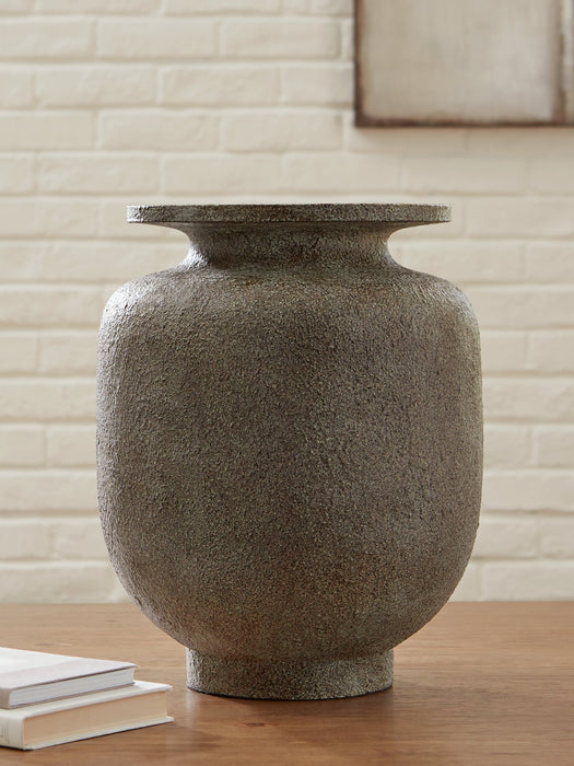 Jedwick Vase - Home Furniture And More (Brentwood, MD)