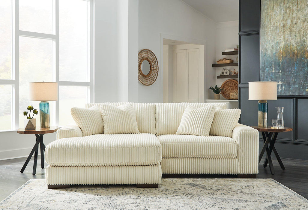Lindyn Sectional with Chaise - Home Furniture And More (Brentwood, MD)