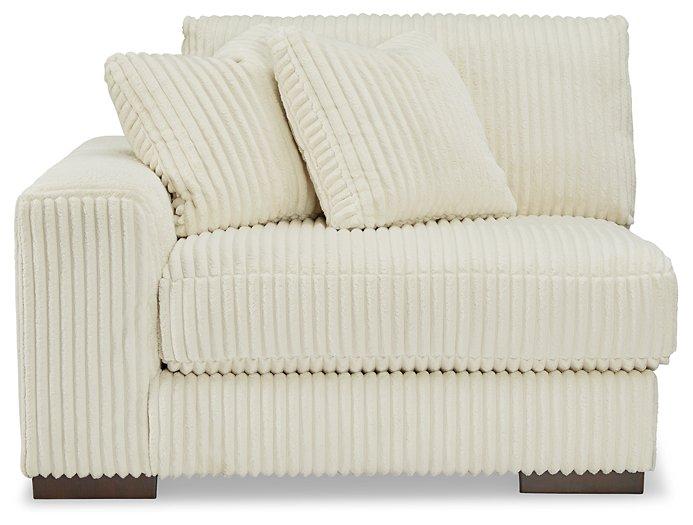 Lindyn Sectional - Home Furniture And More (Brentwood, MD)