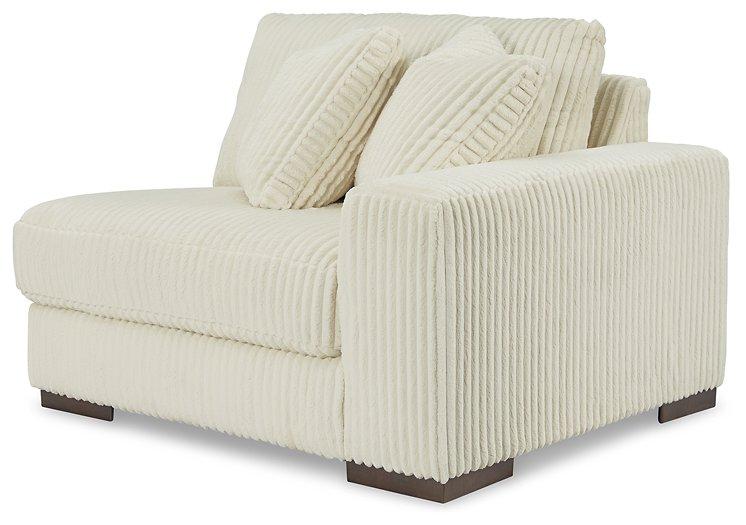 Lindyn Sectional - Home Furniture And More (Brentwood, MD)