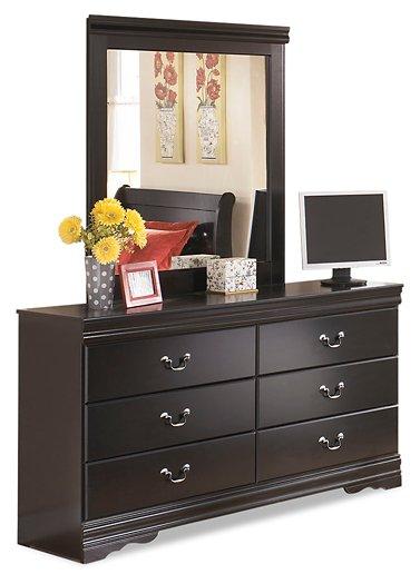 Huey Vineyard Dresser and Mirror - Home Furniture And More (Brentwood, MD)