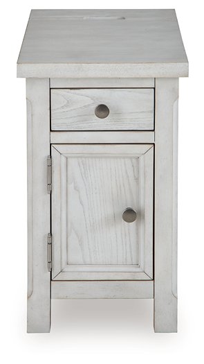 Robbinsdale Chairside End Table - Home Furniture And More (Brentwood, MD)